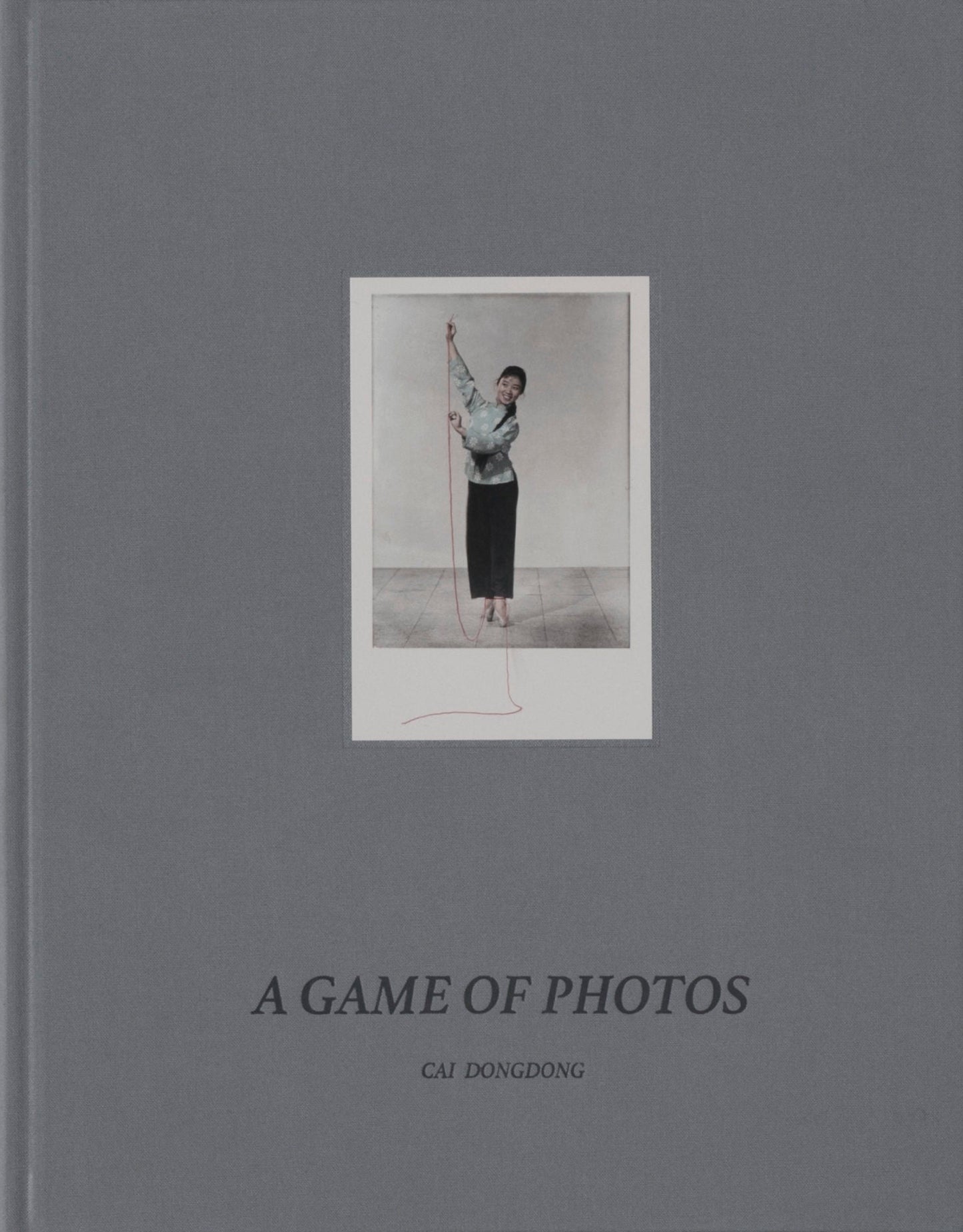 A Game of Photos by Cai Dongdong