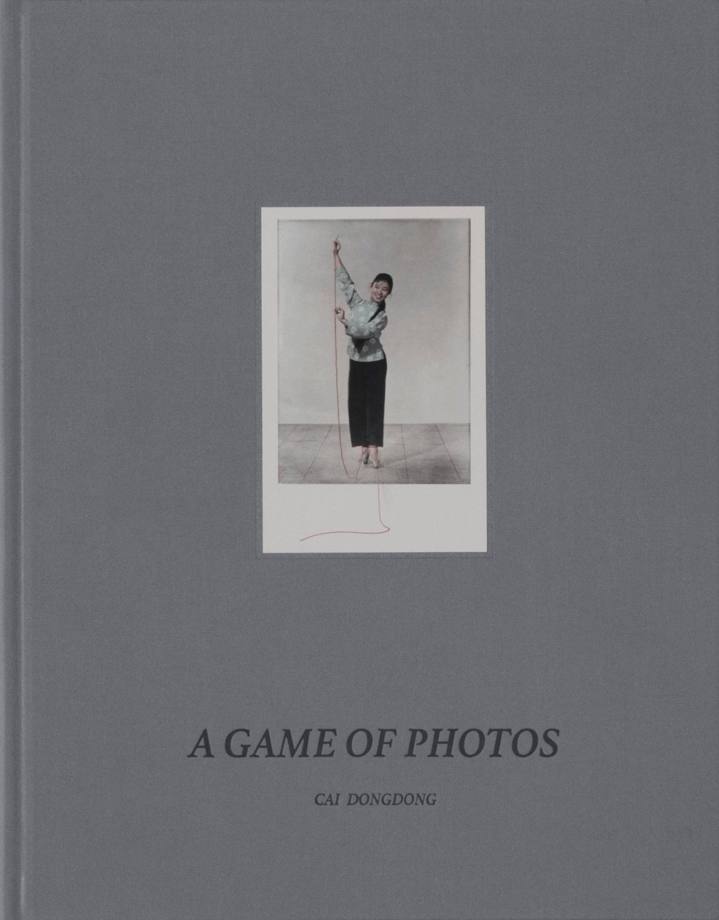 A Game of Photos by Cai Dongdong