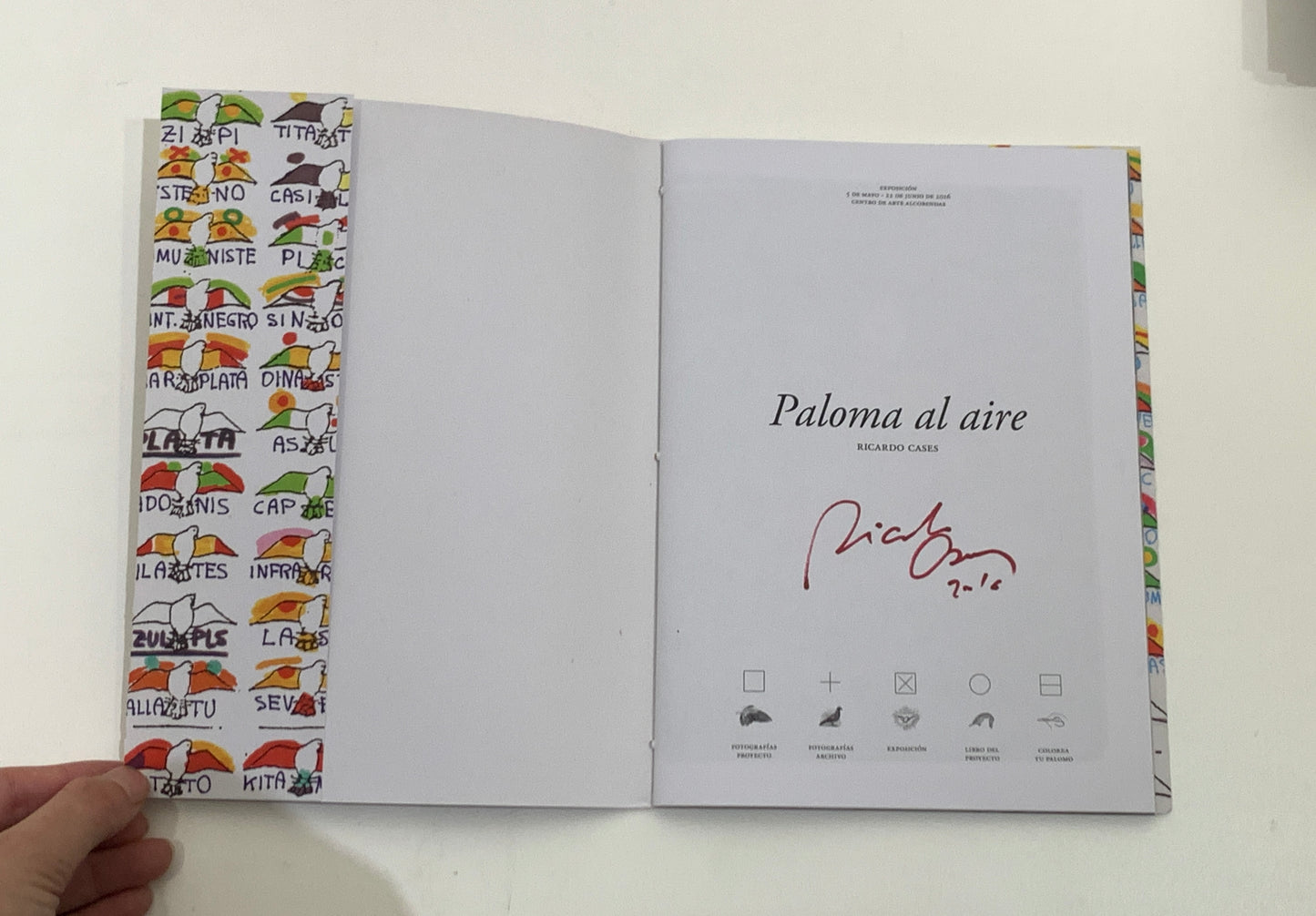 Paloma al aire [Signed]