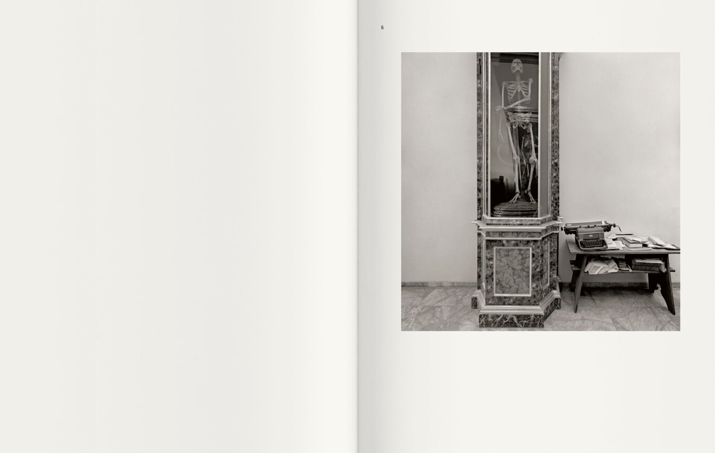 Contravisiones [Signed]
