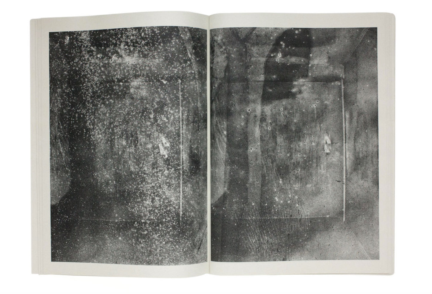 Room/Re [Signed]